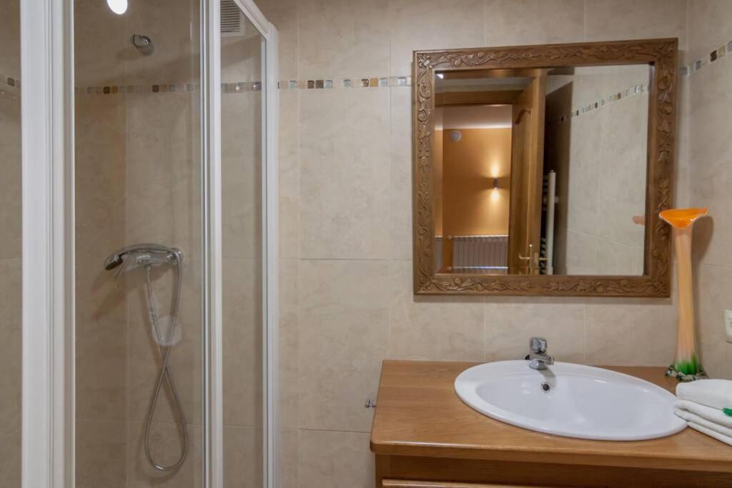 La Casona De La Bisa Villa Коломбрес Екстериор снимка