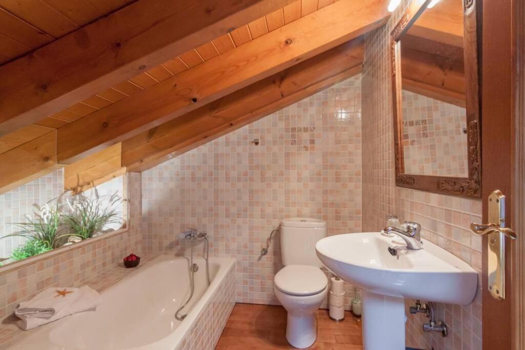 La Casona De La Bisa Villa Коломбрес Екстериор снимка